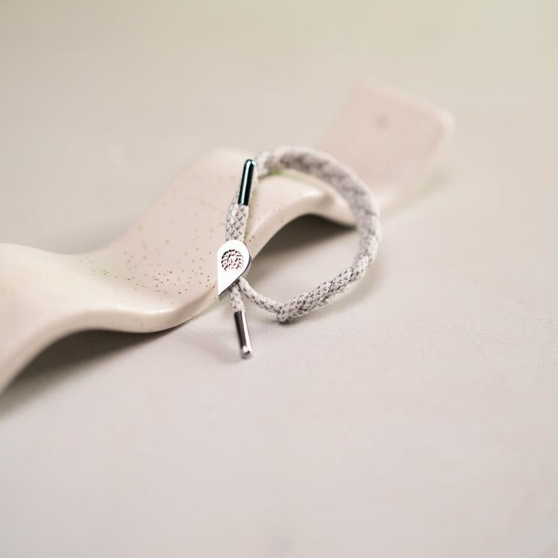 "Chromates" Magnetic Heart Bracelet Set