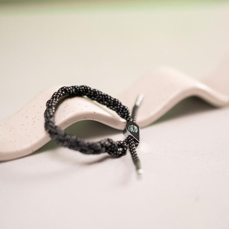 "Chromates" Magnetic Heart Bracelet Set